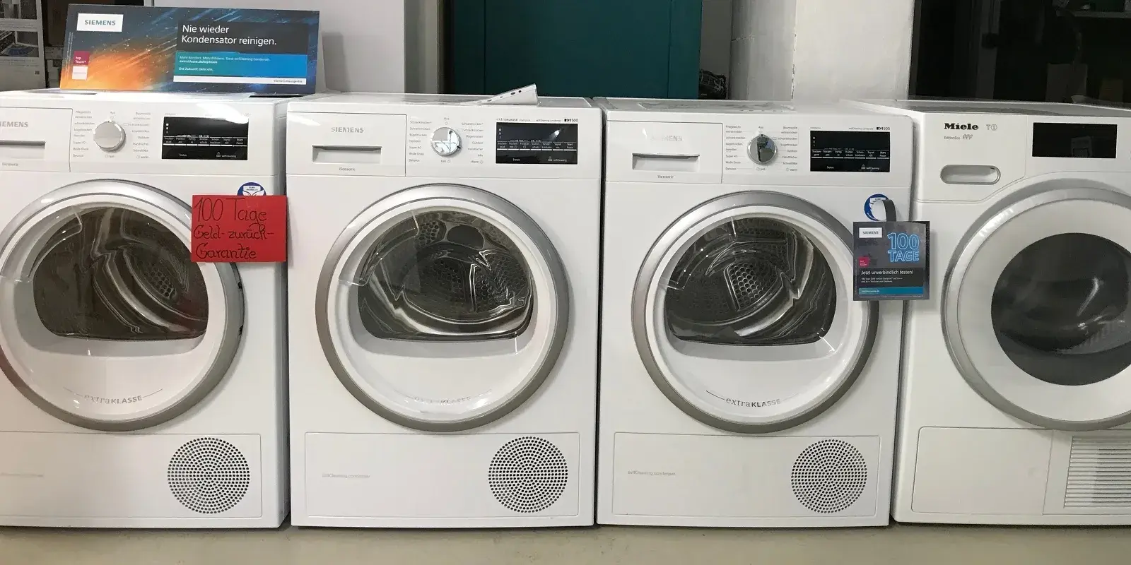Waschmaschinen in der Ausstellung von Elektro Gieselmann